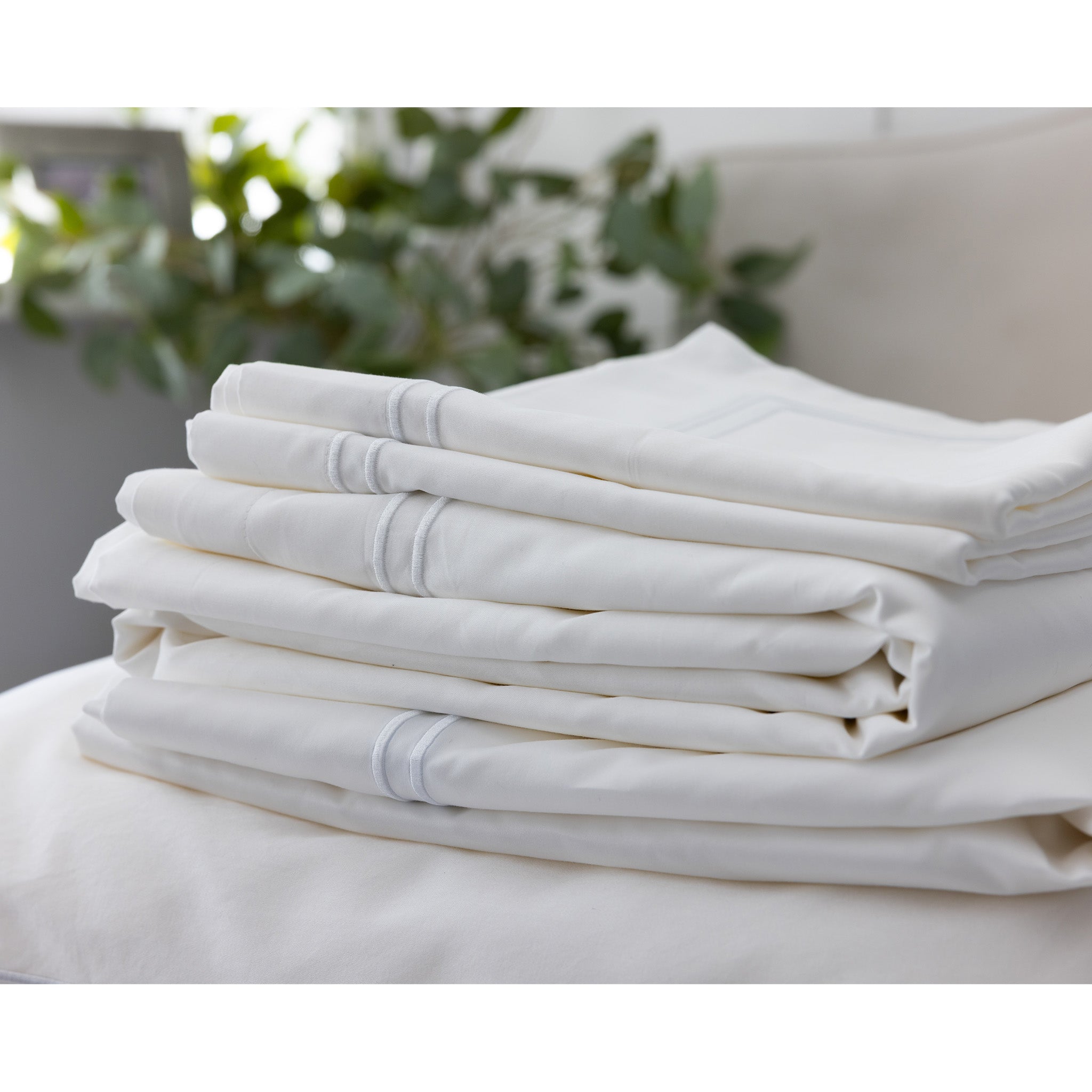White Cotton Sateen Double Row Cord Duvet Cover - 600 Thread Count